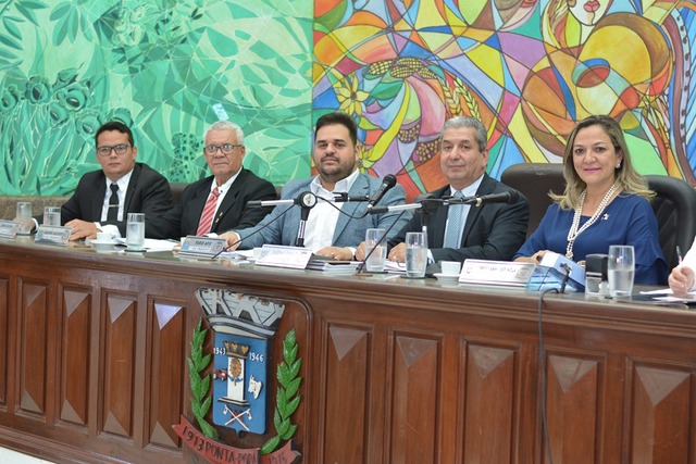 5ba246f8d3a732376f91ab6aca87e07917ea8be258a2a