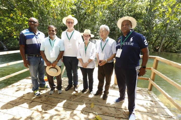 5d914fb48464c093d0d90e8b6eef41070588e4bc66cd6