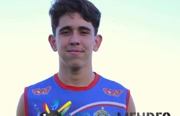 5ed9a711e46e3_durantejogodefutebolfilhodevereadorapassamalemorreemcostarica843750filhovereadora