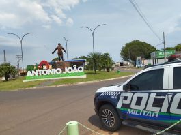 Viatura da PM de Antônio Joao