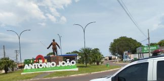 Viatura da PM de Antônio Joao