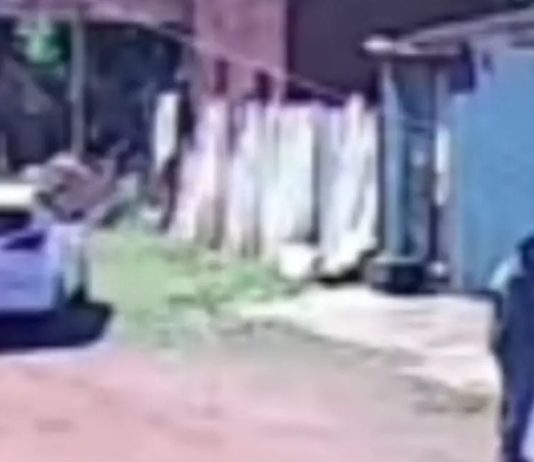 Momento em que vítima foi sequestrada (reprodução)