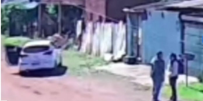 Sem título 2 Momento em que vítima foi sequestrada (reprodução)