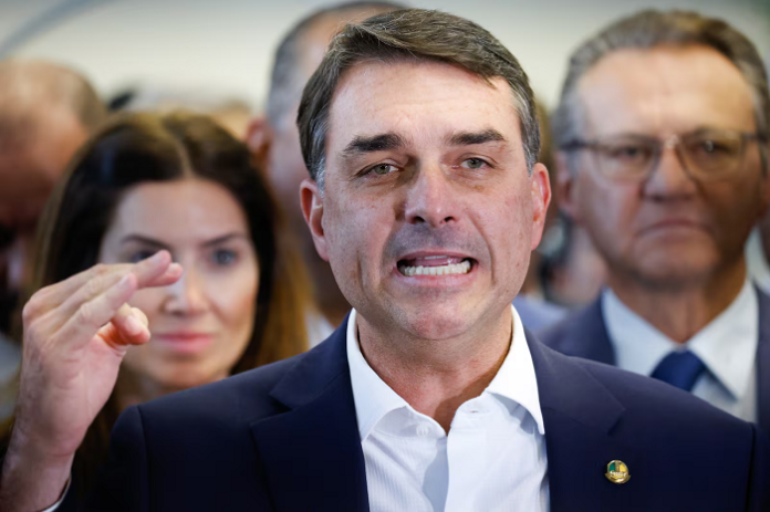 flavio-bolsonaro-5